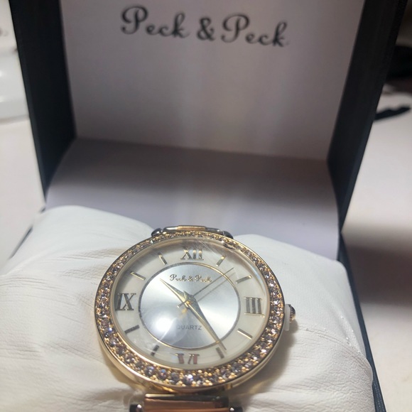 PECK & PECK GOLD STUDDED WATCH!! - Picture 1 of 6